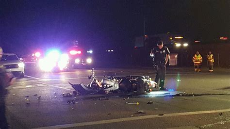 update male motorcyclist female passenger killed in sunset crash identified police seek