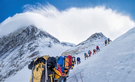 Does Mount Everest Have A Human Traffic Jam