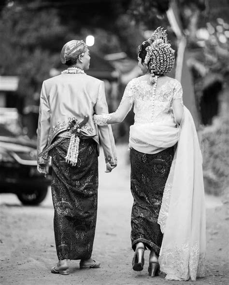 Pin Oleh Ruangyuth Di Indonesia Pose Pasangan Pengantin Fotografi