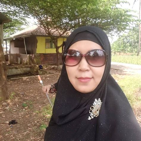 Siap melayani #binor#janda#tante | twaku. No Hp Janda Siap Nikah Siri 2020 / Riezka Kirana Janda ...