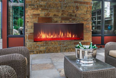 Majestic Lanai 60 Outdoor Linear Gas Fireplace