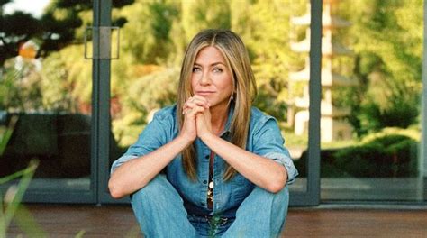Jennifer Aniston Shares Throwback Photo With A Strong Message