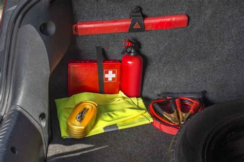 5 Best Fire Extinguisher Car Mounts