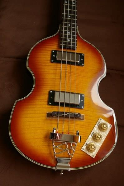 Bass Reviews Harley Benton Violin Bass