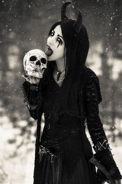 Pin By El Duce On 11 Dark 2015 Black Metal Girl Goth Gothic Girls
