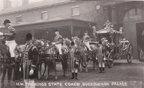 Christina Broom Buckingham Palace The King S State Coach