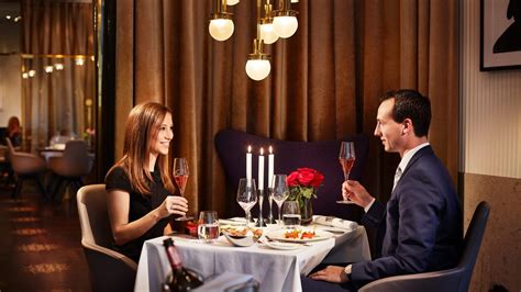 Especially after a hectic day, cooking a healthy dinner is probably low on your priority list. Romantic Candle Light Dinner in Vienna | Sans Souci