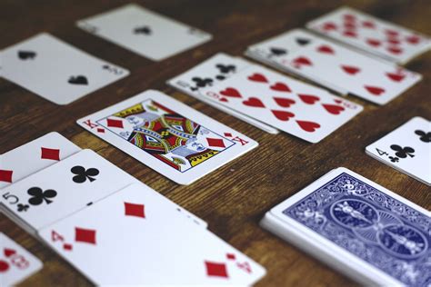 How To Play Solitaire Cats And Dice Card Games And Board Games