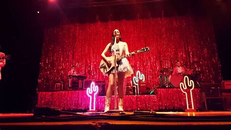 Kacey Musgraves Dime Store Cowgirl Stage Ae Pittsburgh 022716