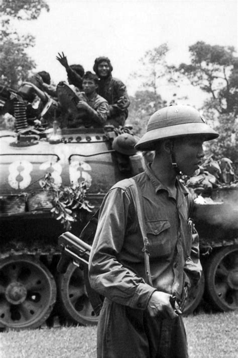 The fall of saigon (now ho chin minh city) effectively marked the end of the vietnam war. Fall of Saigon 40th anniversary | Việt nam, Viết