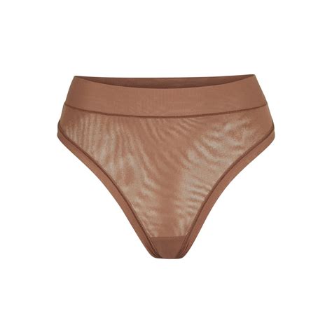 Show about skims the right shampoo and conditioner can make the difference between a good hair day and a bad one. Skims Summer Mesh Thong - Jasper | Kim Kardashian Models ...