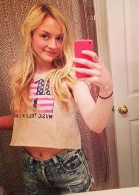 Emily Kinney Nude Collection Sexy Leaked Photos Porn And Sex