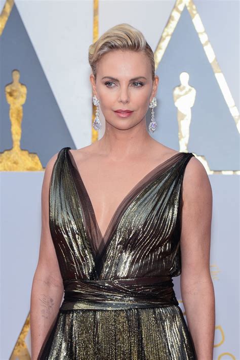 Charlize Theron Sexy Photos Thefappening