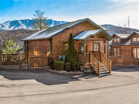 We offer cabin rentals in gatlinburg, pigeon forge, sevierville, and surrounding areas. 3% CashBack Best Vrbo Vacation Rentals In Gatlinburg ...