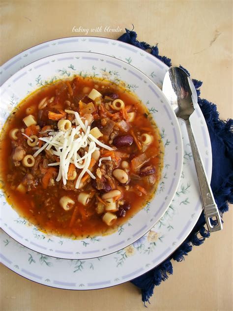 Olive garden certainly knows how to keep diners coming back, but that doesn't mean you can't make some of their. Copycat Olive Garden Pasta e Fagioli Soup