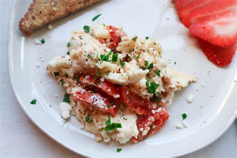 The Fluffiest Scrambled Egg Whites With Tomatoes And Feta Bless This Meal