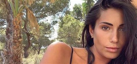 Federica Nargi In Bikini L Ex Velina Manda In Tilt Instagram Donne Magazine