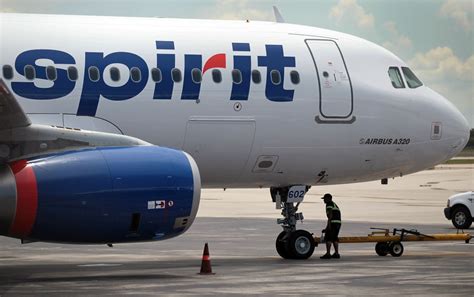 spirit airlines flight diverted to denver
