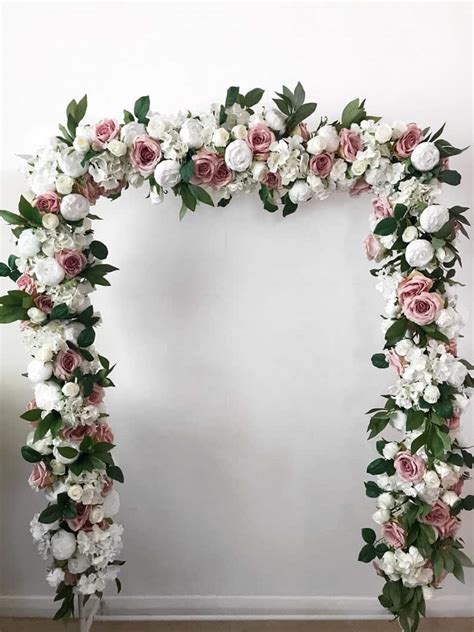7 Beautiful Wedding Arch Garland Ideas We Just Cant Stop Staring At