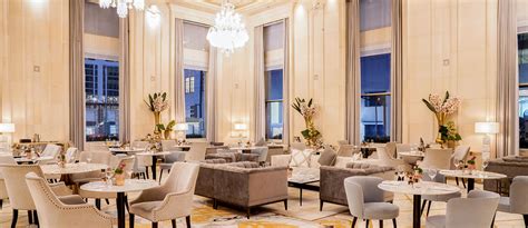 The Champagne Bar Nyc Iconic The Plaza Hotel New York