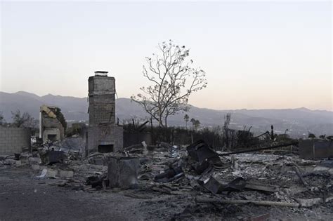 Woolsey Fire Burns 96949 Acres Across Los Angeles Ventura Curbed La