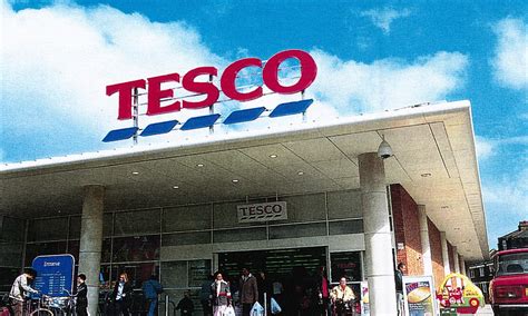 Supermarket Giant Tesco To Hire 20000 Over The Next Two Years This