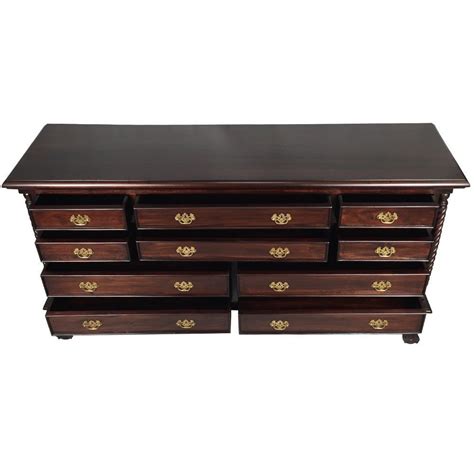 Enter your email address to receive alerts when we have new listings available for mahogany bedroom furniture uk. Antique Style Mahogany Bedroom Furniture Chippendale ...