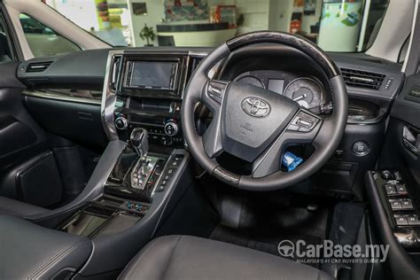 Experience the pinnacle of comfort and convenience with rear captain seats and luxurious leather interior, only in the new toyota vellfire. Toyota Vellfire AH30 Facelift (2018) Interior Image #47750 ...