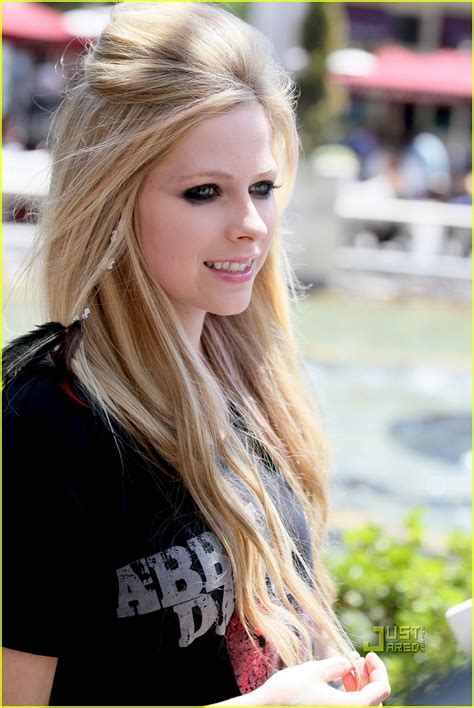 avril lavigne abbey dawn japan tee photo 2560649 avril lavigne pictures just jared