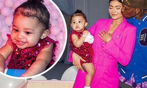 Kim Kardashian Is So Sad She Skipped Stormi S 1st Birthday Party Daily Mail Online