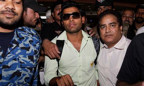 Halina bt nordin, nur khalis binti johar amin, nur arifah binti muhamad azami, diyanah husna binti kamarudin, ahmad solehin bin abd ghani. Court grants bail to Umar Akmal - Sport - DAWN.COM