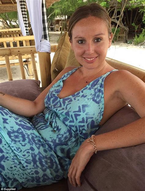 Woman Shares Her Experience Of Dating With A Colostomy Bag Daily Mail
