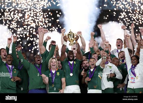 South Africas Siya Kolisi Lifts The Trophy As South Africa Win The