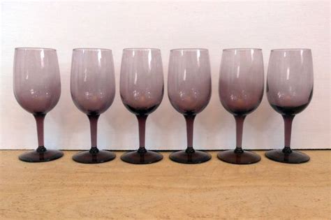 Vintage Purple Wine Glasses Retro Set Of 6 Stemmed Purple Etsy Purple Wine Glasses Purple