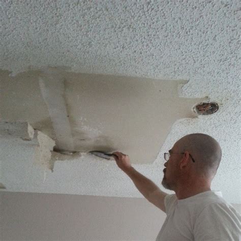 Popcorn ceilings, aka textured or acoustic ceilings, were popular in 1970's and 80's. Remove Popcorn Ceiling in 9 Easy Steps - KUKUN