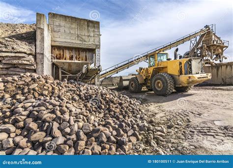 Quarry Aggregate With Heavy Duty Machinery Stock Image Image Of
