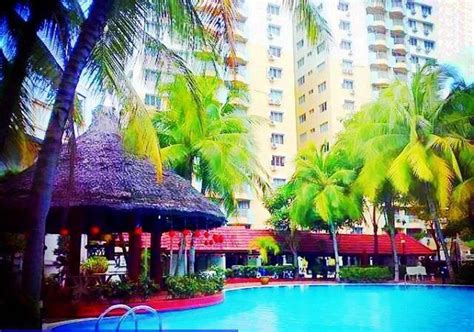 If you're hunting for the perfect souvenir, head over to dataran pahlawan melaka. Malacca Hotel Apartment, Melaka - Booking.com