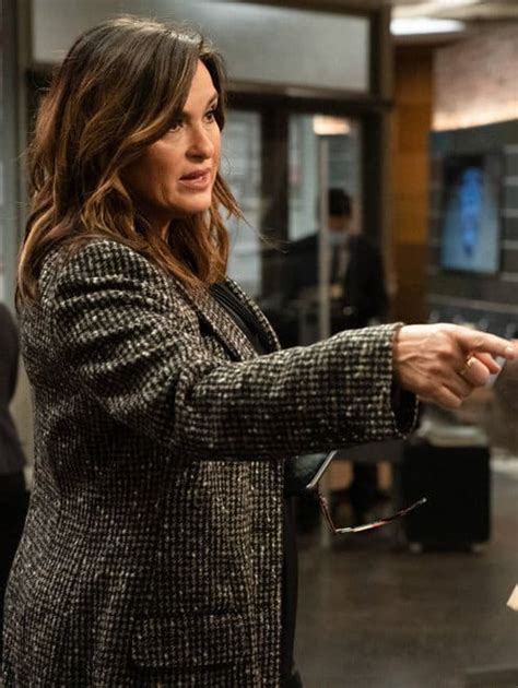 Law And Order Svu Season 22 Episode 8 Review The Only Way Out Is