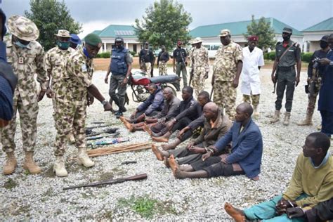 Army Apprehendsparades Eight Suspected Bandits Behind Southern Kaduna