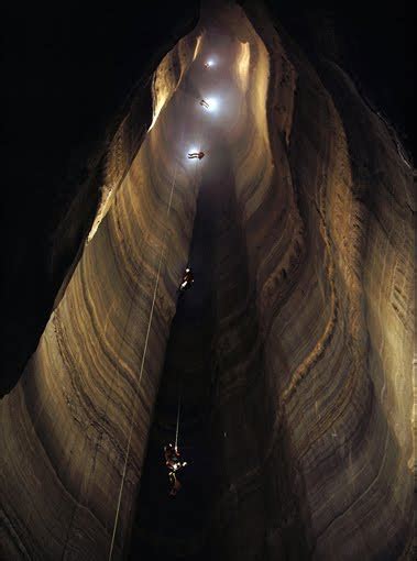 247 Massive Waterfall In A Tennessee Cave The People Are