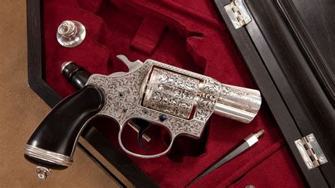 Colt Revolver 4k Ultra Hd Wallpaper 17689 Wallpaper Bison