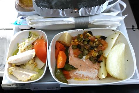 Because of the diversity, flexibility and adaptable approach of this style of eating, it's easy to begin and to stick with. Emirates Low Fat & Low Cholesterol Meal - Travel with Winny