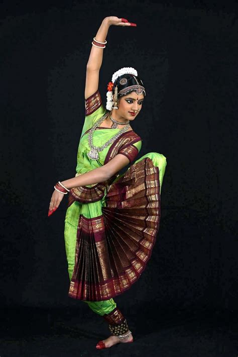 Bharatanatyam Indian Dance Indian Classical Dancer Bharatanatyam