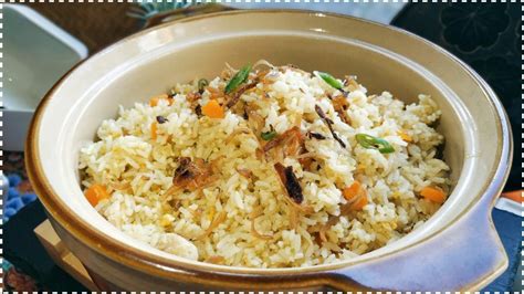 Masukkan nasi gaul hingga rata. Spicy Chilli Fried Rice inspired by Che Nom | Nasi Goreng ...