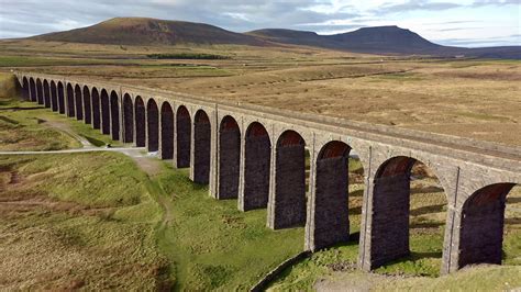 Aeriel Footage Of Ribblehead Viaduct Yorkshire Dales National Parkuk