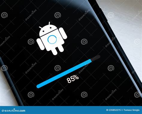 Android Phone Update Installing Loading Screen Smartphone Display