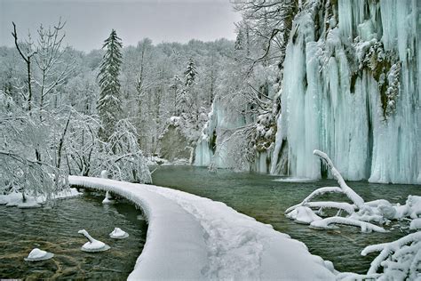 Winter Conditions In Park From 13 November Nacionalni Park Plitvička
