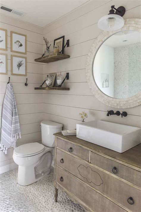 26 Modern Farmhouse Bathroom Ideas That Are Timeless