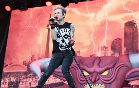 Sum 41 Were Not Ashamed Of Anything Were Not Afraid Of Anything