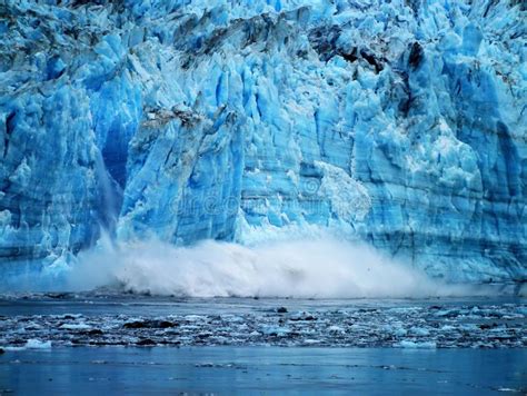 Hubbard Gletscher In Alaska Innerhalb Des Durchganges Stockfoto Bild